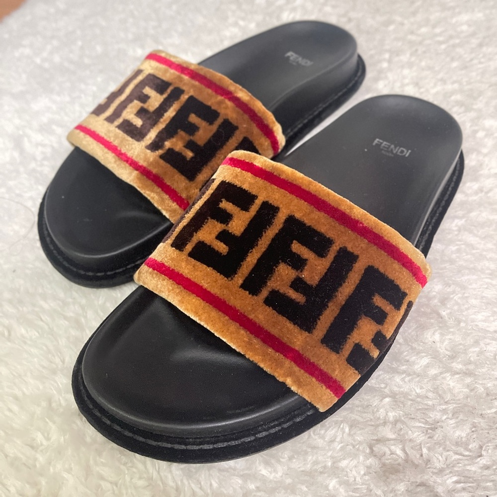 Authentic Fendi Zucca iconic logo pool slides